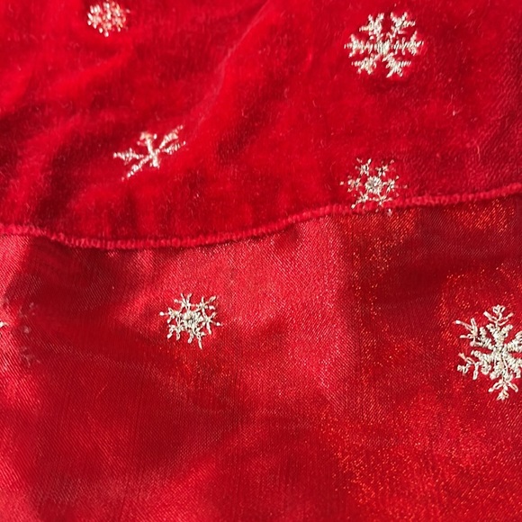 Old navy velvet like Christmas dress - Picture 2 of 7